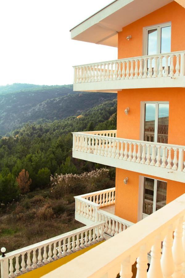 Hostel "Kraljica Snezna " 수토모레 외부 사진