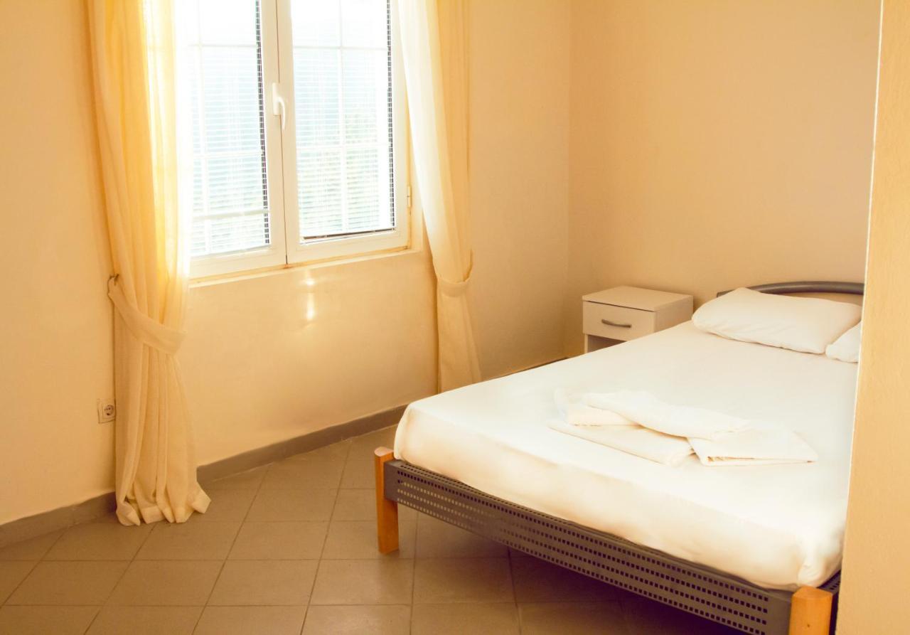 Hostel "Kraljica Snezna " 수토모레 외부 사진