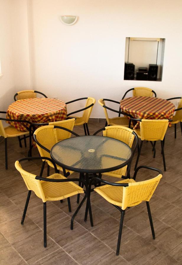 Hostel "Kraljica Snezna " 수토모레 외부 사진