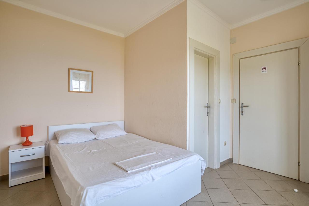 Hostel "Kraljica Snezna " 수토모레 외부 사진