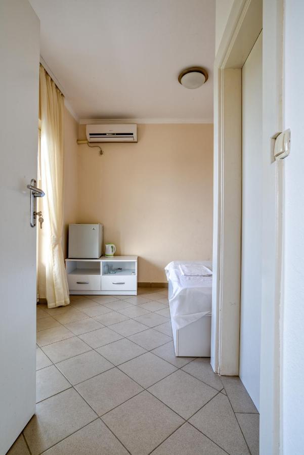 Hostel "Kraljica Snezna " 수토모레 외부 사진